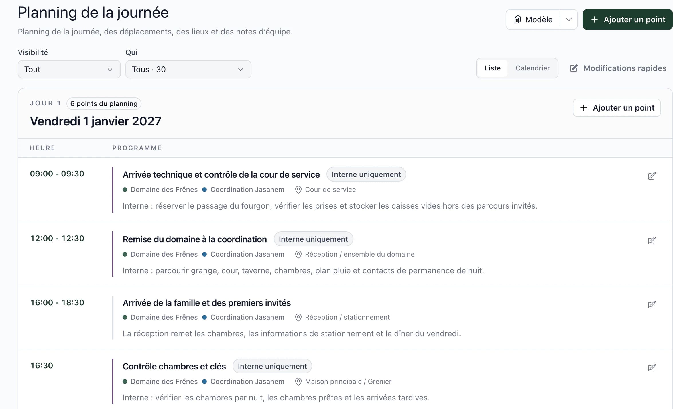 Planning de la journée avec les horaires, les prestataires, les lieux et les notes internes
