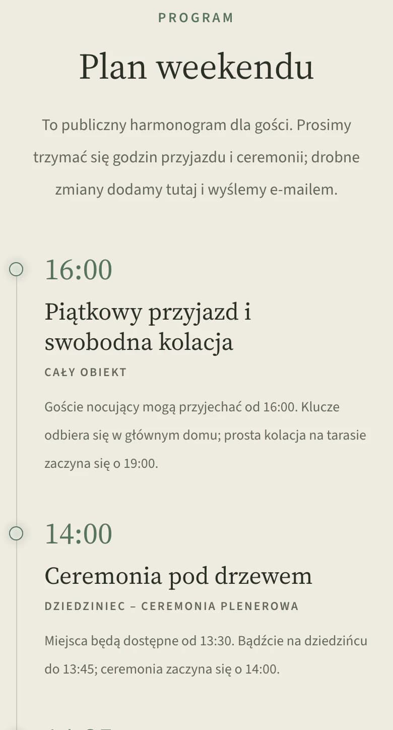 Program na stronie ślubnej w telefonie: piątkowy przyjazd o 16:00 i ceremonia pod jesionem o 14:00