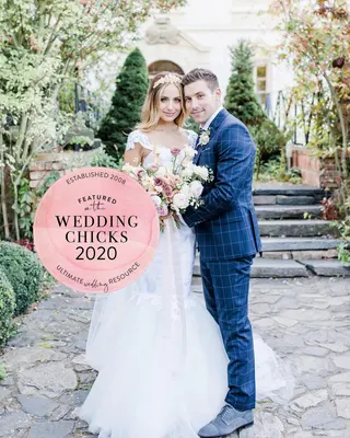 Svatba na místě Château Třebešice u Kutné Hory, příspěvek @boutiqueweddingsprague z roku 2020