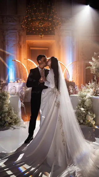 Svatba na místě Lobkowicz Palace, příspěvek @boutiqueweddingsprague z roku 2023
