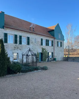 Svatba na místě Villa Dom Carli, příspěvek @belles.events z roku 2024