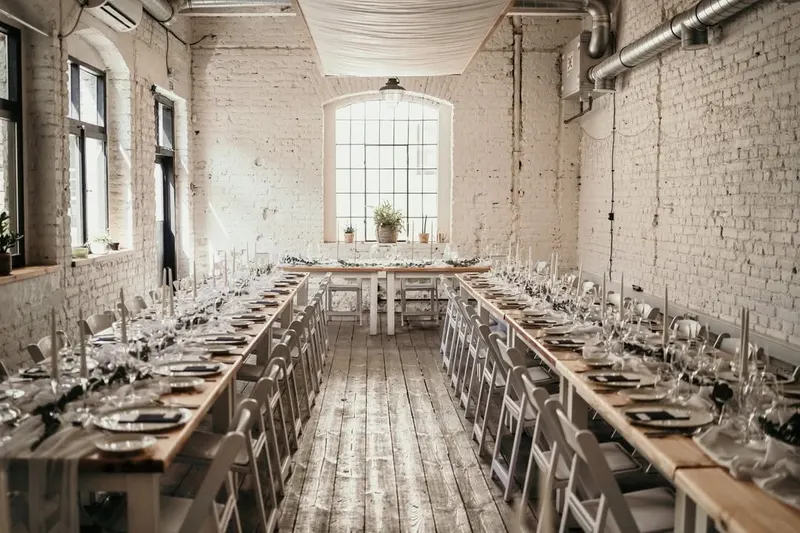 Svatba na místě Město – Moře, příspěvek @wonderfulweddingcz z roku 2023