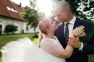 Svatba na místě Na Kmíně, příspěvek @svatebni.guru z roku 2024