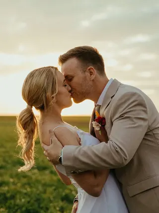 Svatba na místě Chefparade Statek, příspěvek @bridetobride.cz z roku 2025