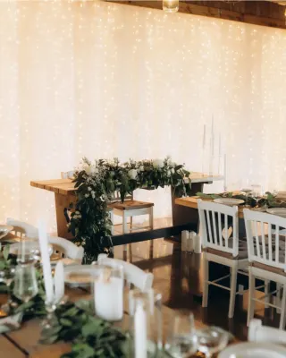 Svatba na místě Statek Starý Týn, příspěvek @bohemian_weddings z roku 2026