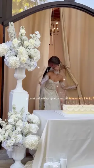 Svatba na místě Zámek Niměřice, příspěvek @glamorousweddingexperience z roku 2026 (2. fotografie)