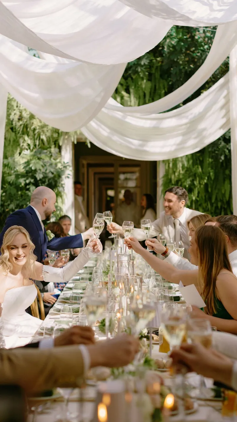 Svatba na místě Villa Richter, příspěvek @lucieholaweddingplanner z roku 2026