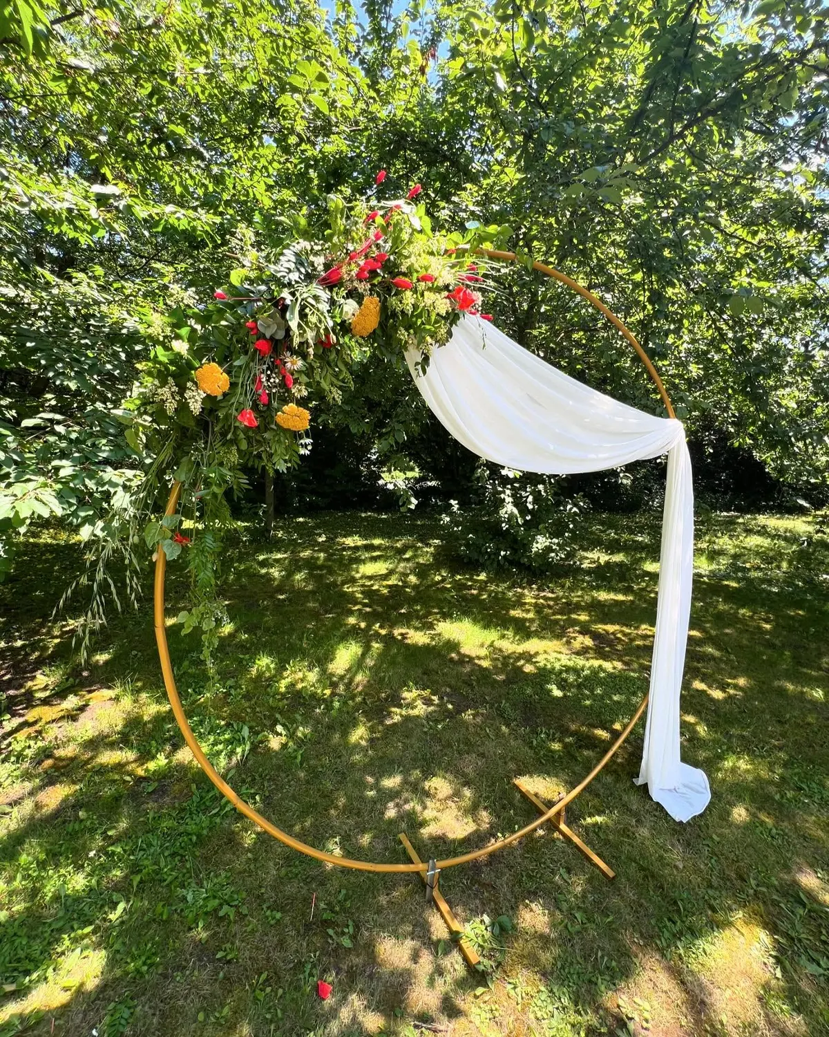 Ze svatebního portfolia: AVAVA (2024, 2. fotografie)
