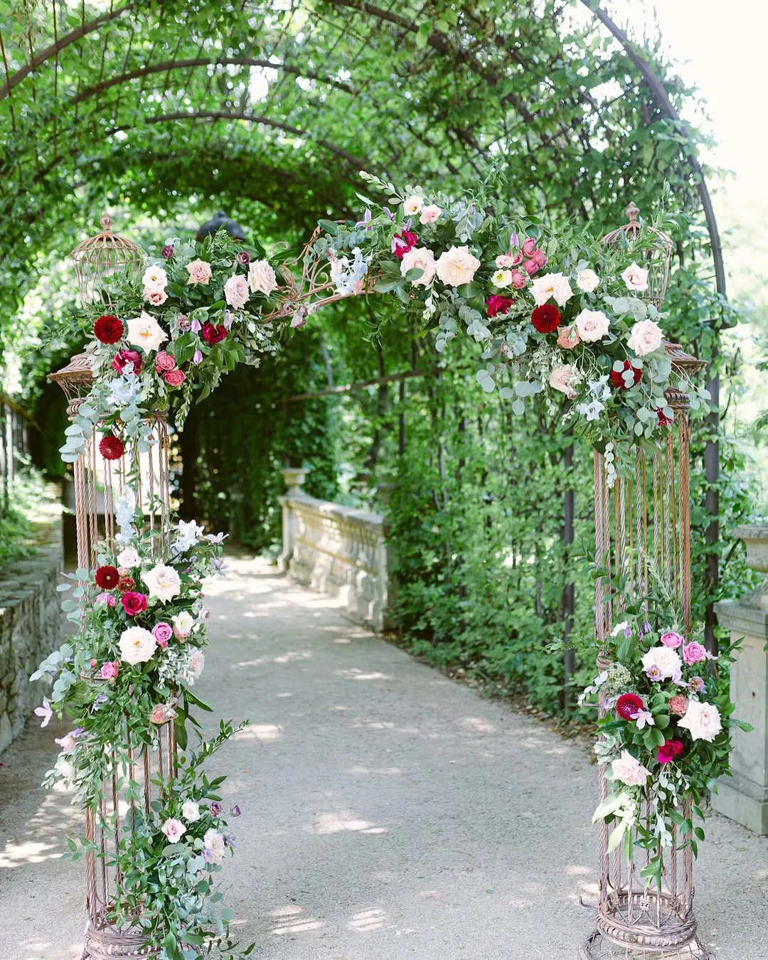 Ze svatebního portfolia: Lucie Holá Weddings (2022, 2. fotografie)
