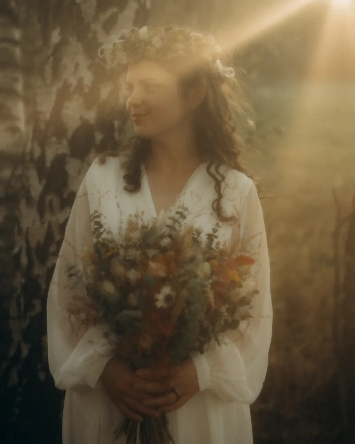 Z portfolia – Trapani House & Camp, Růžová (Bohemian Weddings)