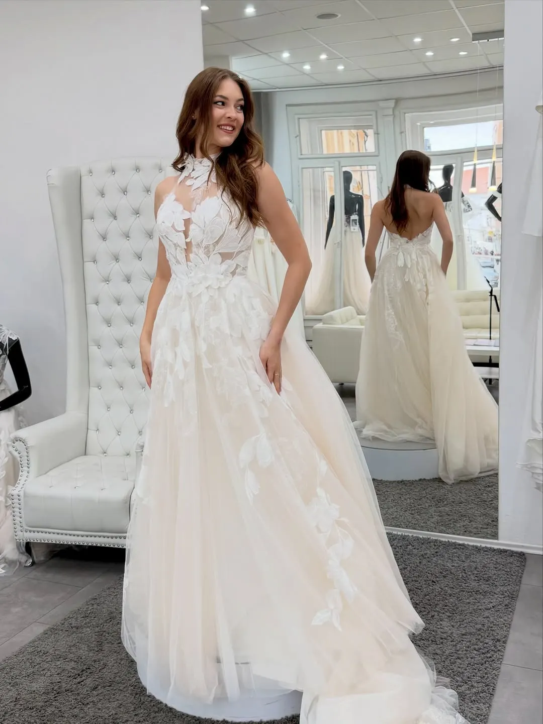 Ze svatebního portfolia: NAIVE wedding agency (2026, 3. fotografie)