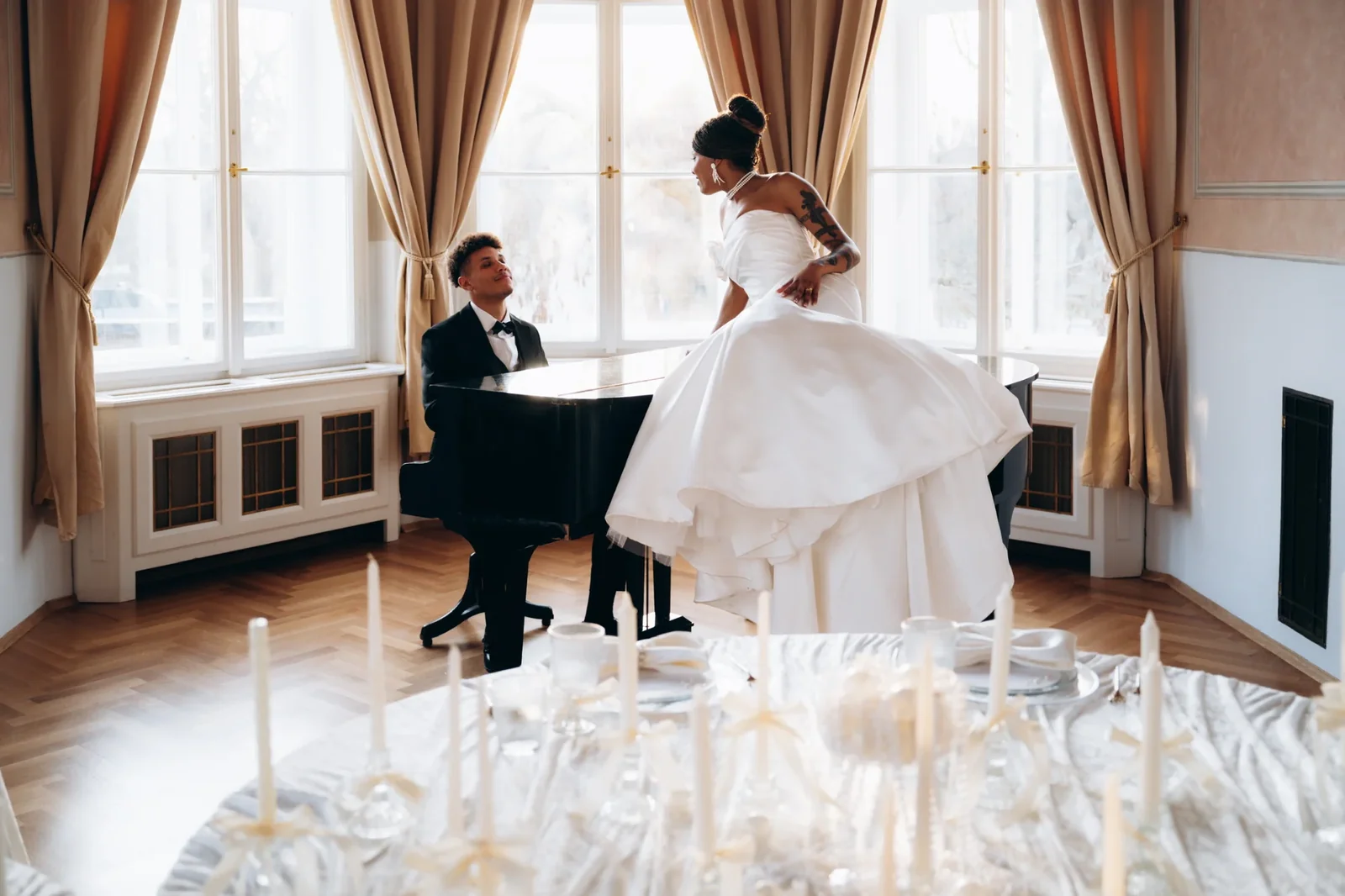 Elite Wedding – Svatební editorial v zámeckém sále z autorské prezentace agentury