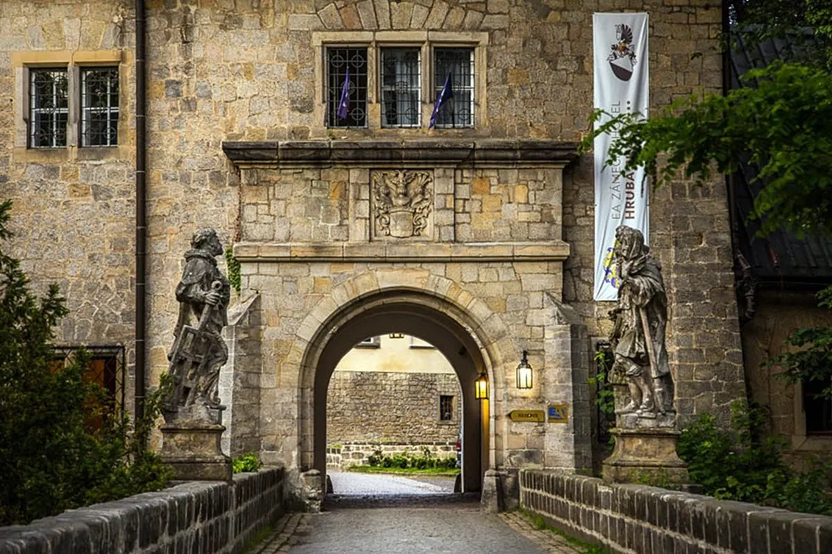 Svatební místo – EA Zámecký hotel Hrubá Skála (4. fotografie)