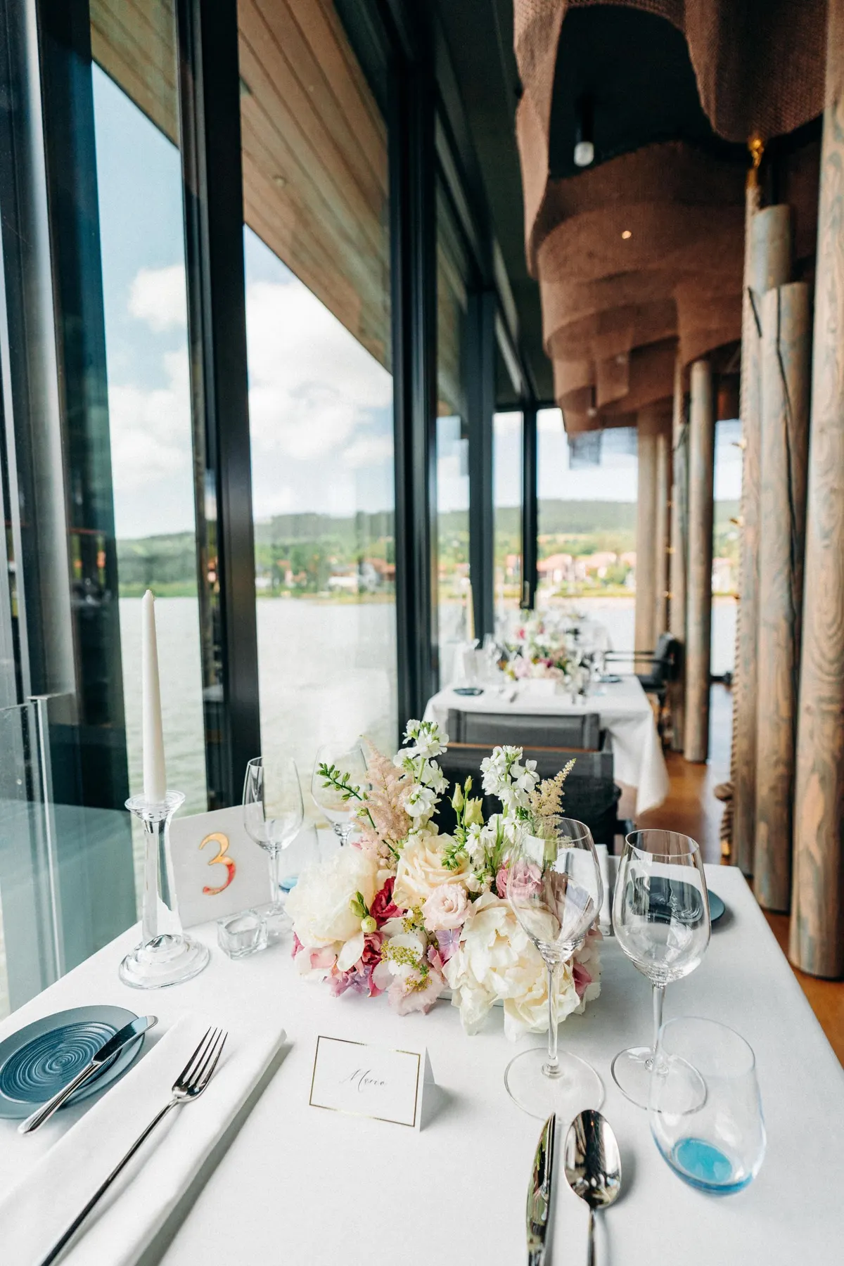 Prostřená tabule – MOLO Lipno, Lipno nad Vltavou