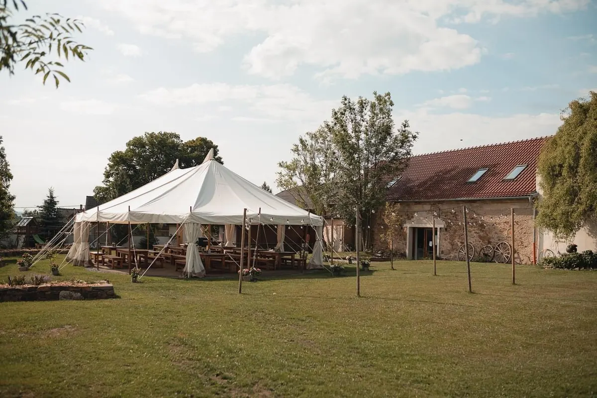Svatební místo – Statek U Kapličky, Nová Ves pod Pleší (2. fotografie)