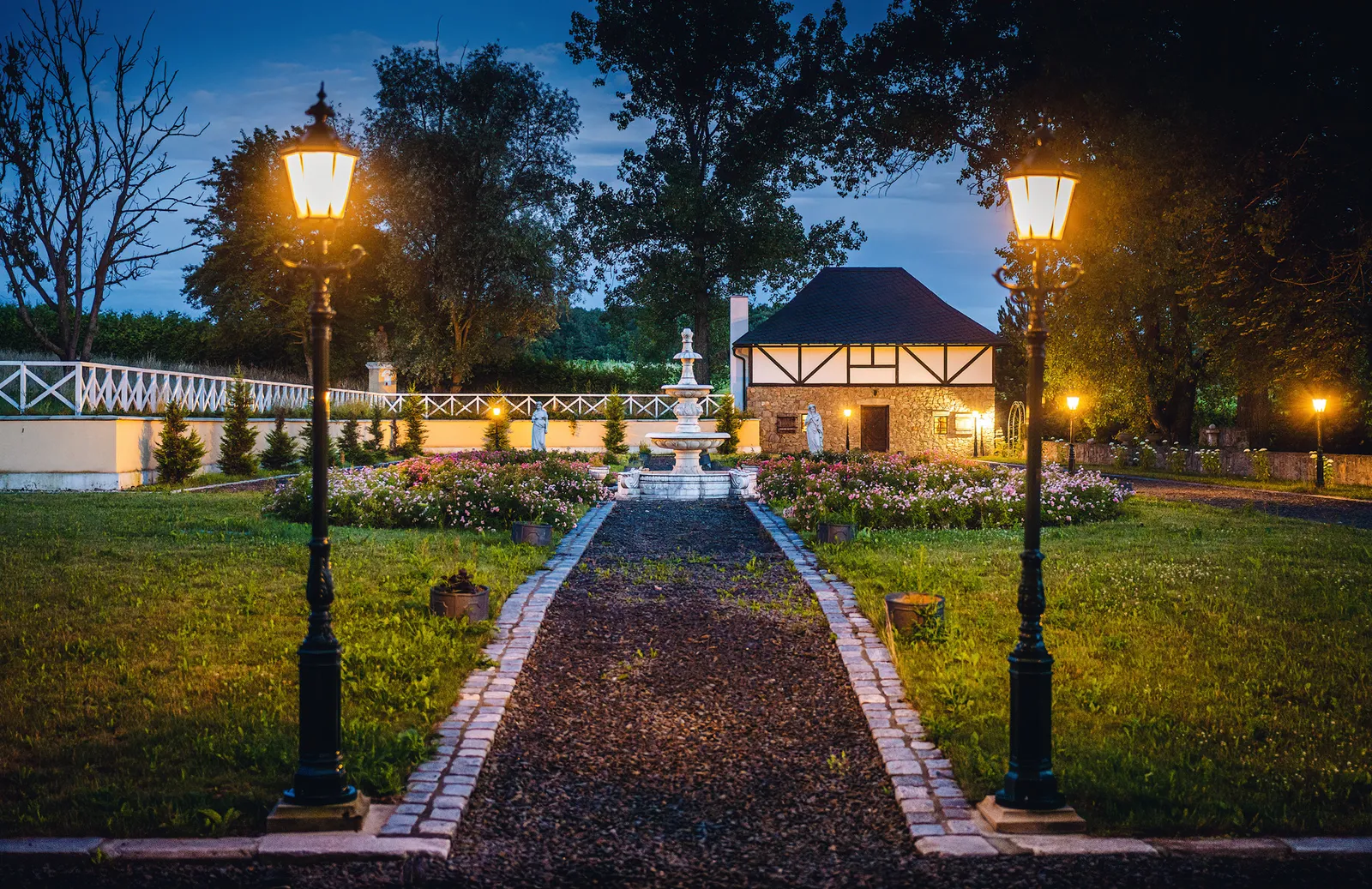 Svatební místo – Zámek Rychvald – The Old Yard, Rychvald (2. fotografie)